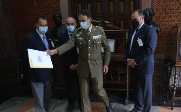 Las Cámaras de Comercio de Asturias impulsan la incorporación laboral de personal militar