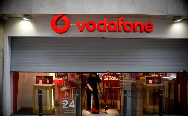 Vodafone propone 509 despidos y cerrar todas sus tiendas propias
