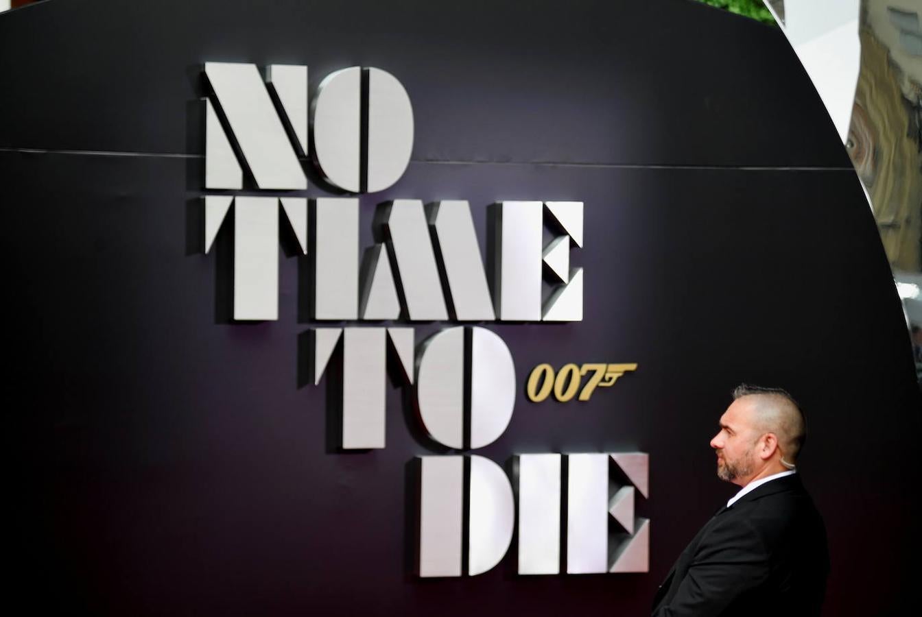 Londres se viste de gala para la premier de lo último de James Bond