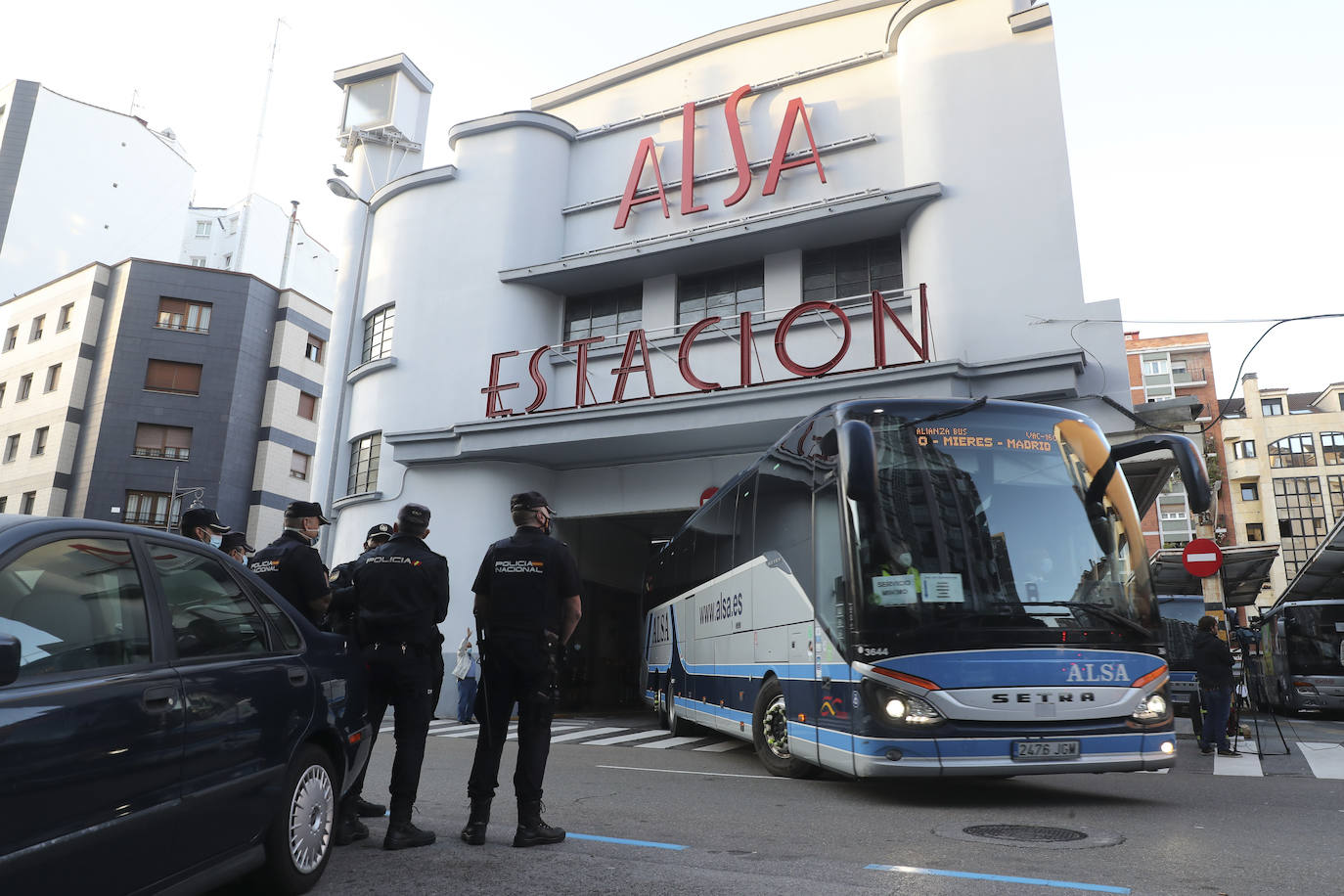 Colas en la primera jornada de huelga en ALSA
