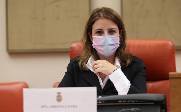 Adriana Lastra sobre Pablo Casado: «Ha insultado hasta al Papa»