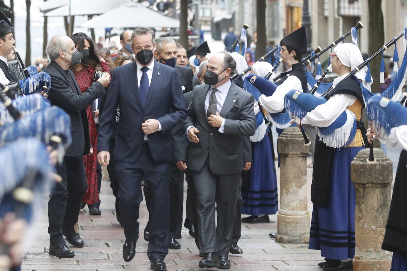 Imanol Arias y Boaventura de Sousa, entre los premiados por Asicom 2021