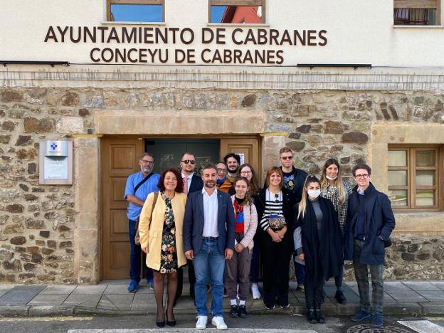 «Cabranes es un ejemplo de buenas prácticas en el medio rural para los países europeos»