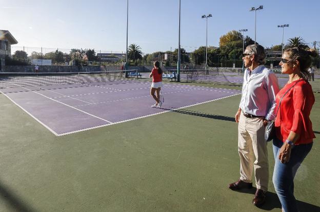 60 años consagrados a la raqueta