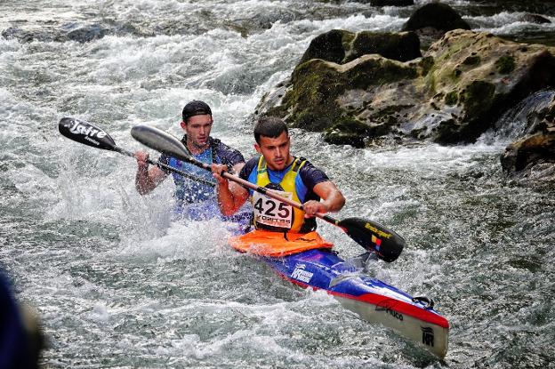 Javier López y Pedro Gutiérrez vencen en el Alto Sella