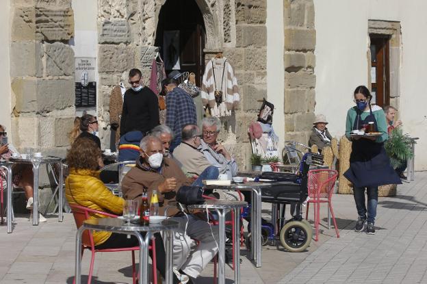 La ampliación de terrazas que se permitía por la covid finalizará esta medianoche