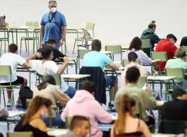 Educación y Universidad de Oviedo se conjuran para fomentar la mejora del nivel del bachillerato