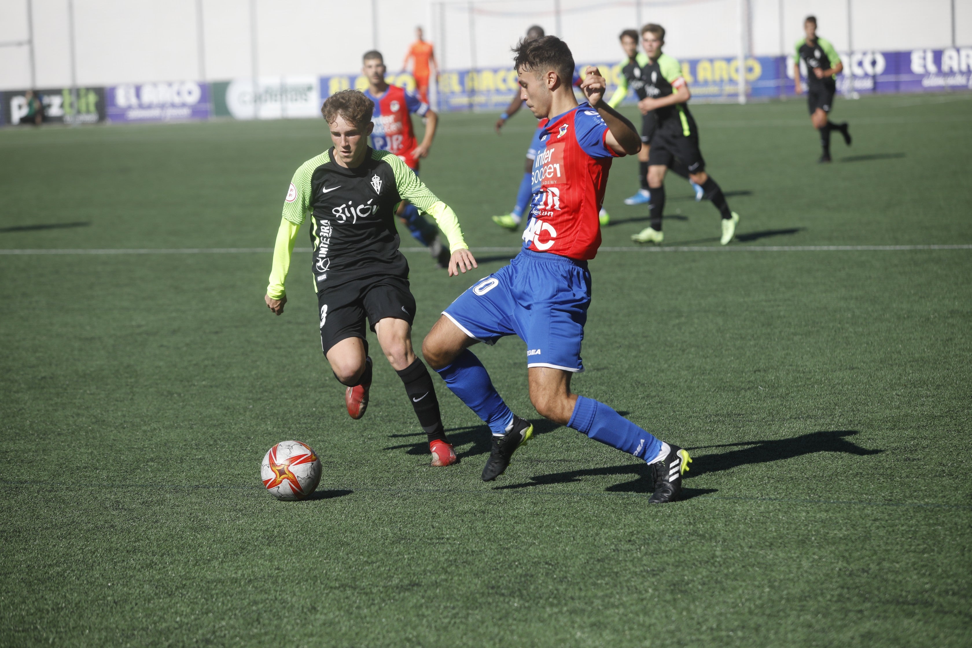 Langreo B 2 - 1 Sporting B, en imágenes