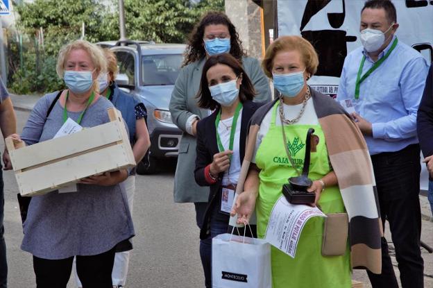 Edelmira Da Rocha gana el concurso profesional del Festival del Potaje de Navelgas