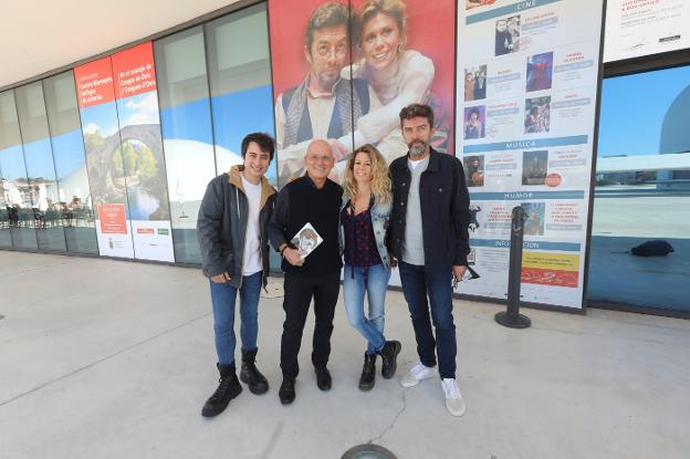 'Tu mano en la mía' acerca al público a la historia de amor de Chejov y Olga Knipper