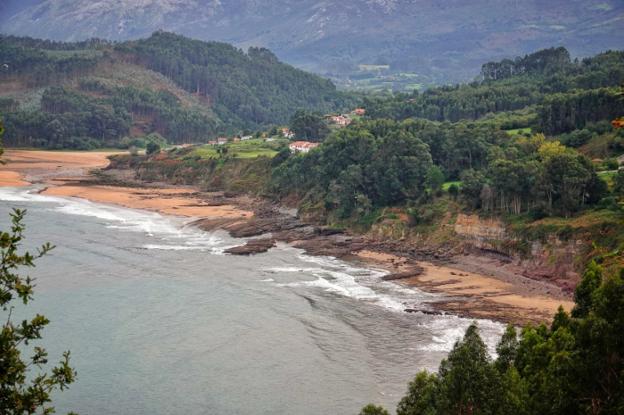 Dos millones para desbloquear la senda costera de Lastres tras doce años de espera