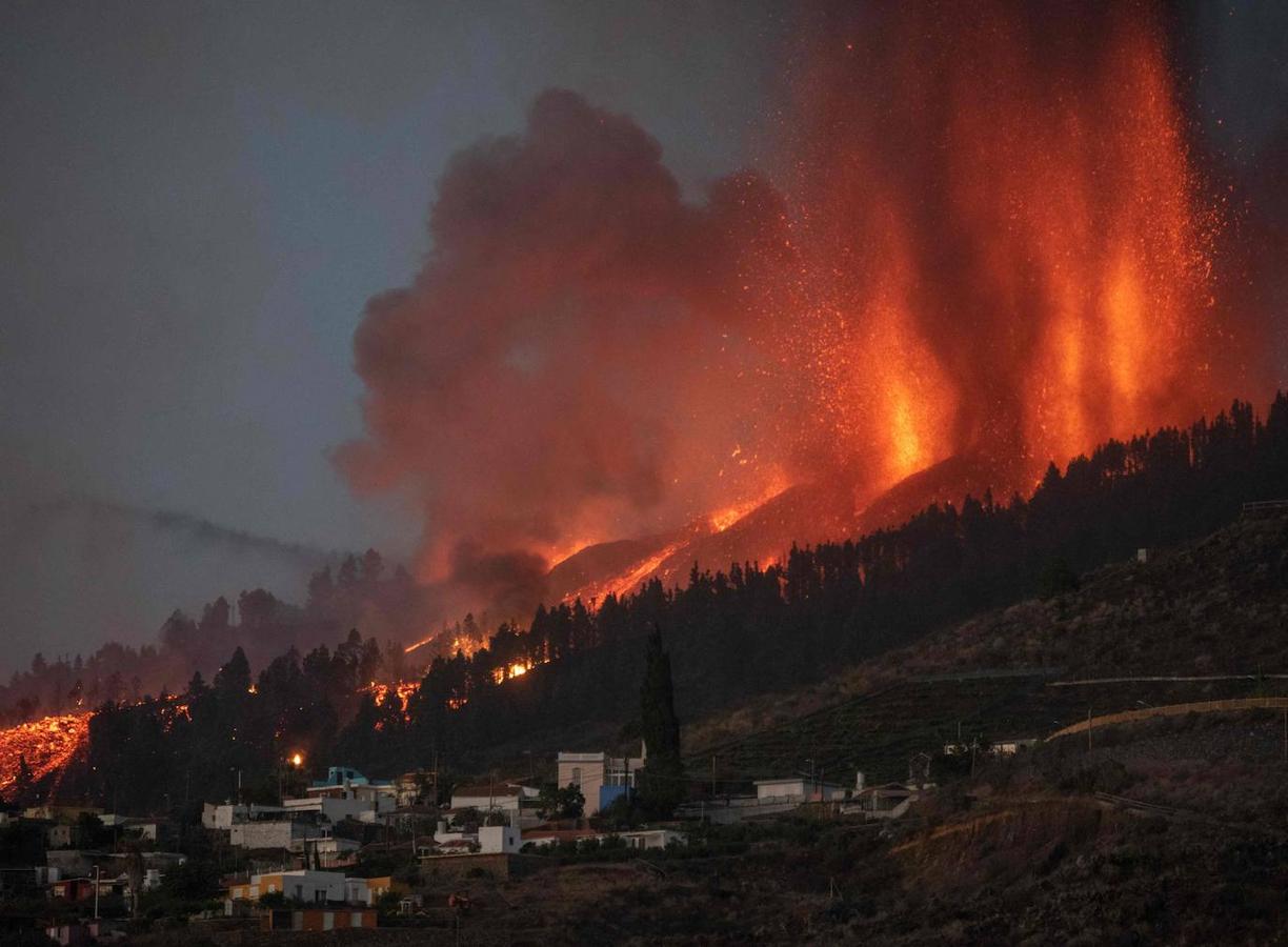 Un mes de la erupción del volcán de La Palma