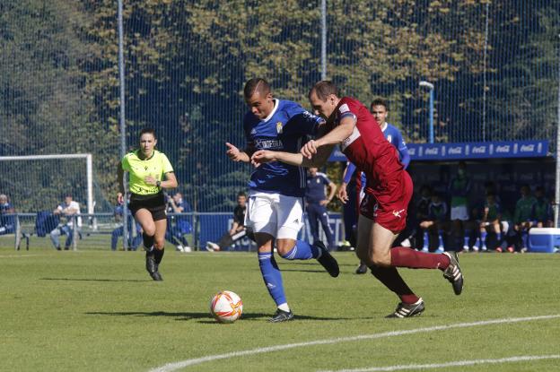 El Oviedo Vetusta vence al Indus y recupera el liderato (1-0)