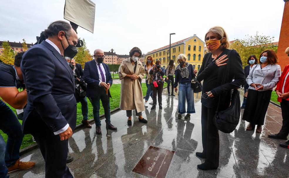 Gloria Steinem, en la Universidad: «Es un honor, no tengo nada así en mi país»