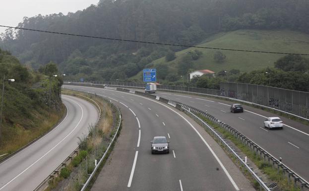 El Principado descarta aplicar el peaje en sus autovías