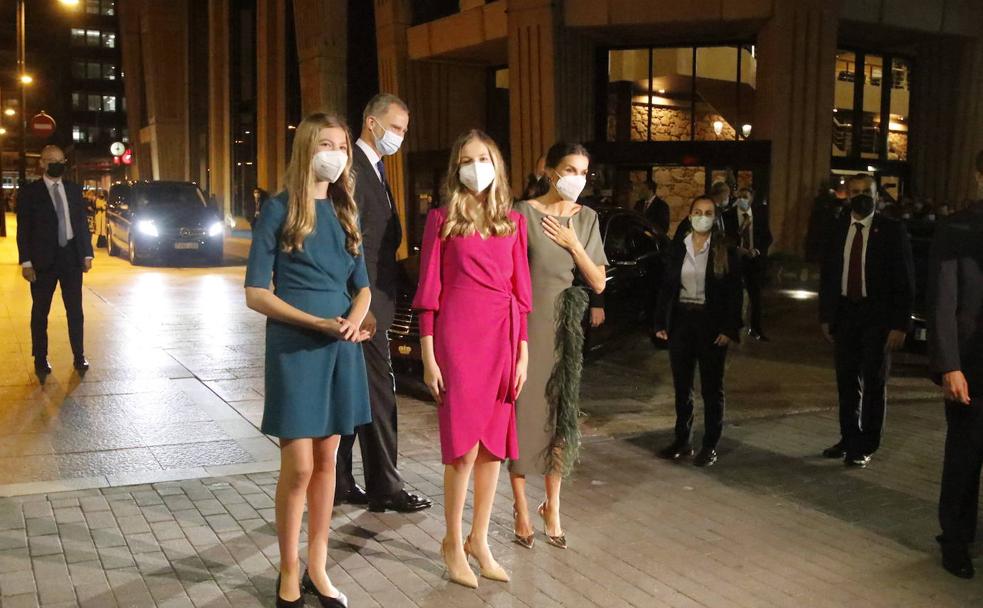 La Familia Real se reúne en Asturias: «Felices de teneros con nosotros»