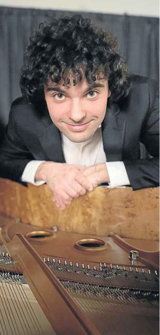 El pianista gijonés Martín García gana el tercer premio del Concurso Chopin de Varsovia