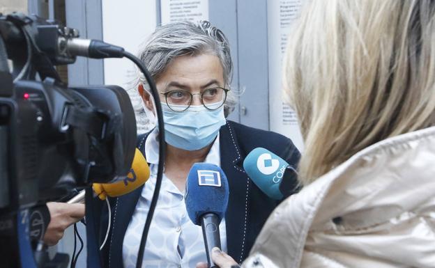 La alcaldesa defiende la subida de tasas «para sostener y no cerrar empresas públicas»