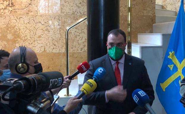 Barbón sobre el fallo del Constitucional: «Nos ha negado la capacidad de decisión de las comunidades»