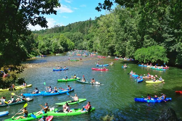 El «turismo de calidad» centra el debate sobre la regulación de las canoas del Sella