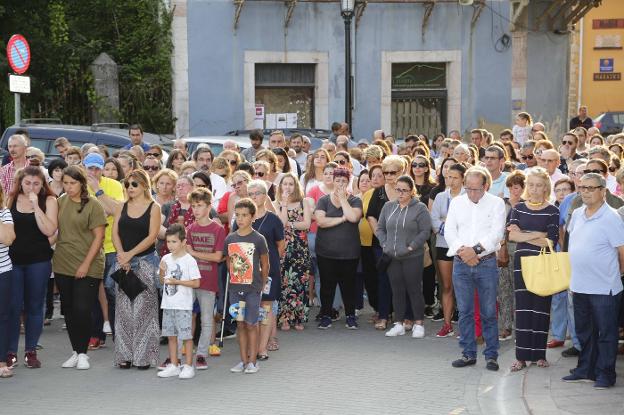 Llanes clama justicia para Ardines