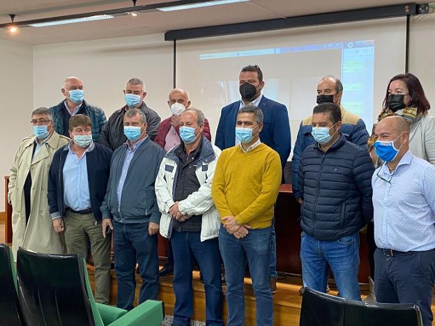 «Histórica unidad» de los pescadores del Cantábrico contra los parques eólicos marinos