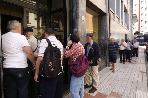 Más de 61.000 asturianos dependen para vivir del salario social o del ingreso mínimo vital