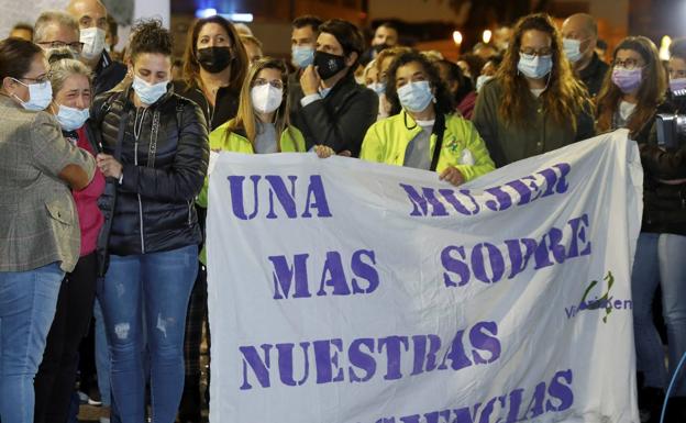 Asesinada a cuchilladas por su expareja una mujer de 37 años en Cádiz