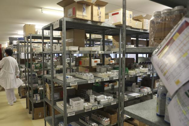 La crisis mundial de suministros dificulta ya el abastecimiento de los hospitales asturianos