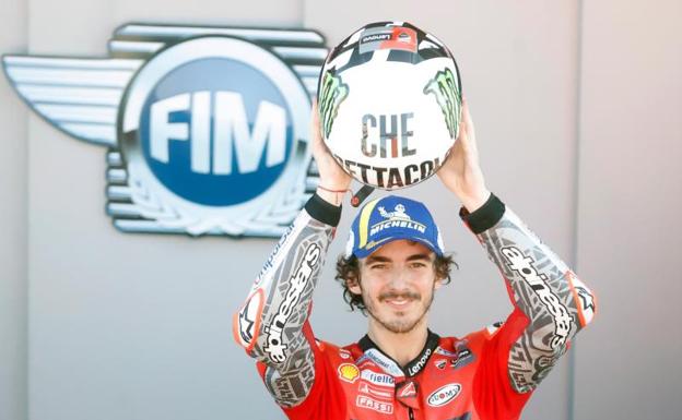 Bagnaia y Ducati brillan en la emocionante despedida a Rossi