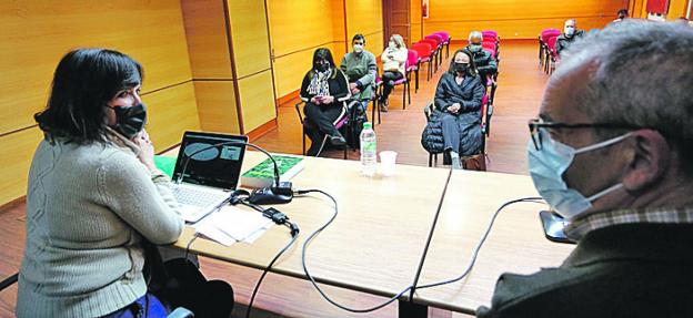 La FSA sigue en campaña para «salvar una lengua milenaria» y refutar «falsos argumentos»