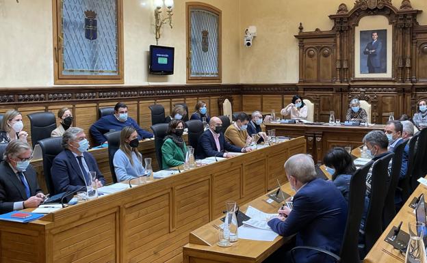 El debate del «cascayu» vuelve al Pleno del Ayuntamiento de Gijón