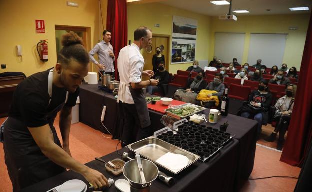 El pote, protagonista en Turón con Pedro Martino