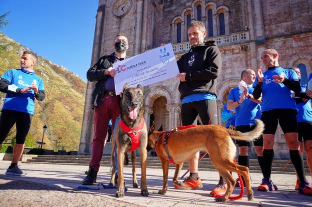 Los «ángeles anónimos», ante la Santina