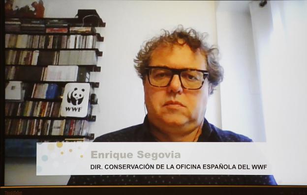 «Somos adictos al consumo de combustibles fósiles»