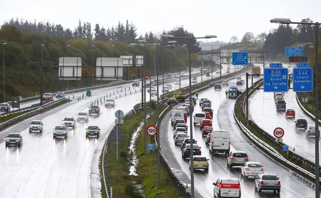 Los consejos de la DGT para conducir con lluvia
