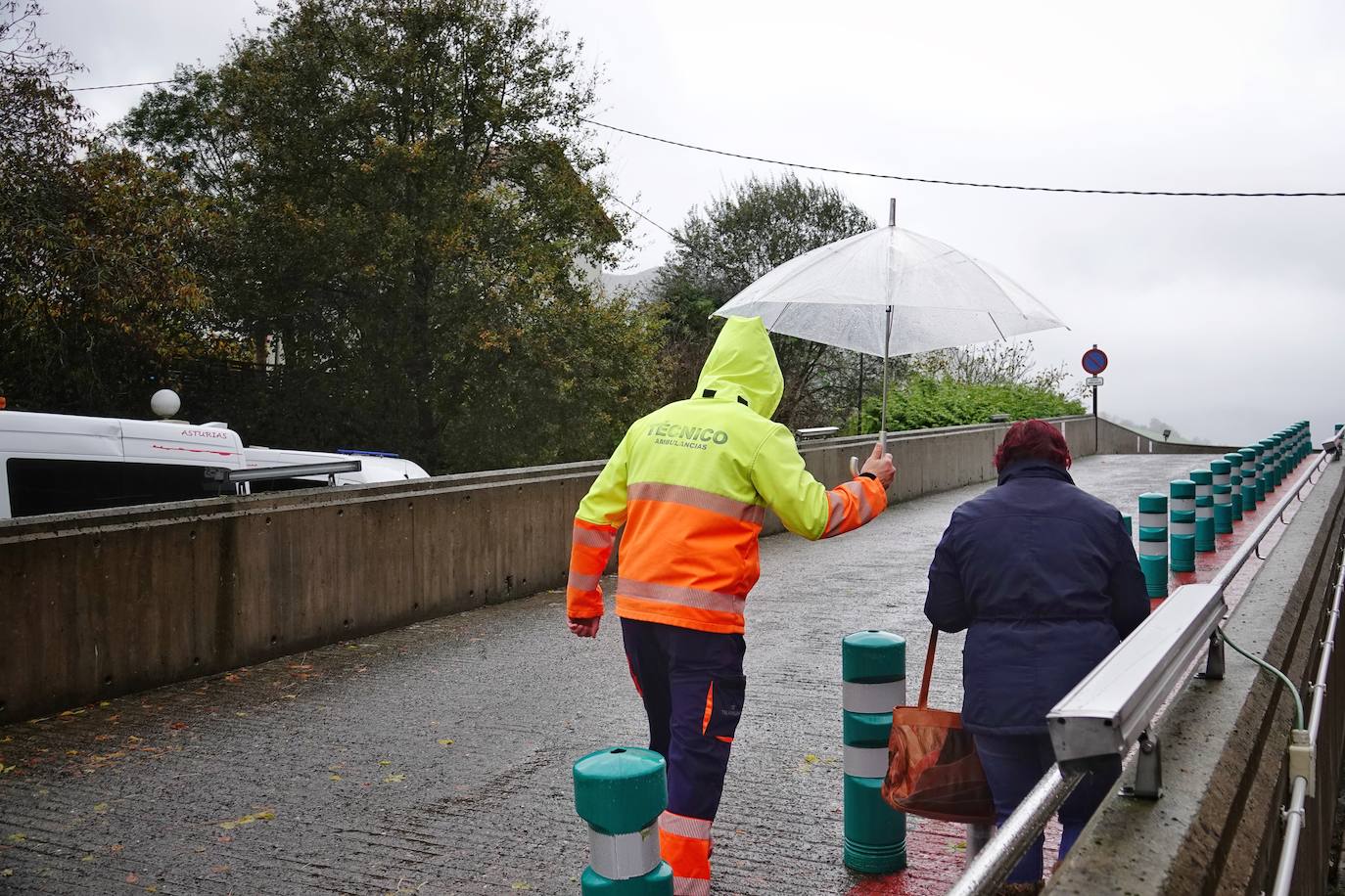 Así ha sido la evacuación de los pacientes del hospital de Arriondas