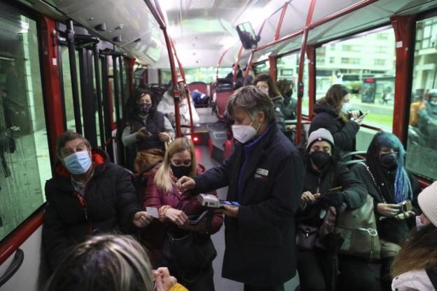 Los inspectores de EMTUSA detectan más fraudes con las tarjetas al retomar sus controles