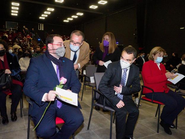 Barbón: «Si una mujer tiene miedo, la sociedad falla»