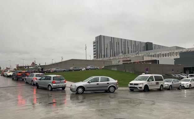 Los casos de covid se disparan un 230% en Asturias en la última semana