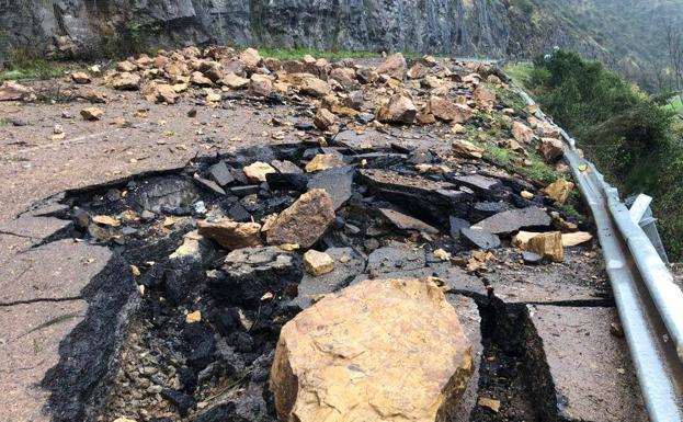 «Esta carretera es una desgracia»