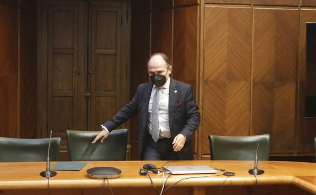 La Universidad se fija como objetivo reducir las tasas de interinidad, que superan el 30%