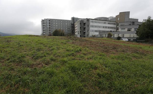 Barbón se reunirá hoy con Ana González tras la fallida licitación de la ampliación de Cabueñes