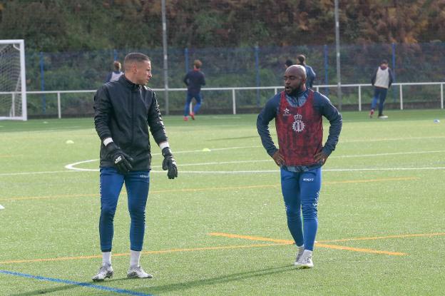 Figuras del deporte asturiano comparten solidaridad en Avilés