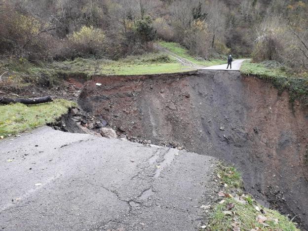 El temporal deja otro reguero de argayos