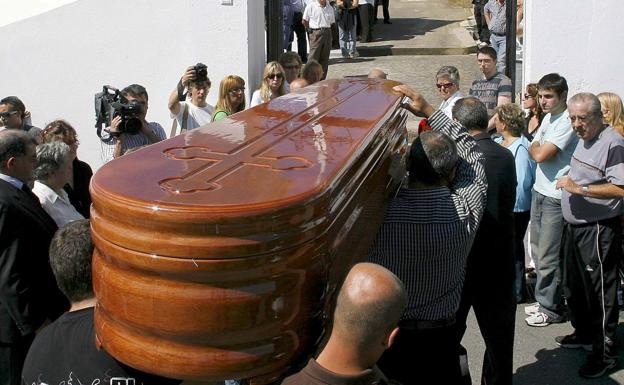 Qué es la pensión en favor de familiares y quién la puede cobrar