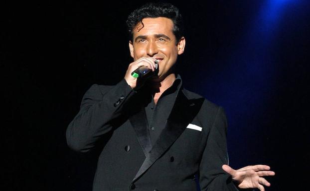 Carlos Marín, cantante de Il Divo, en coma inducido en un hospital de Reino Unido