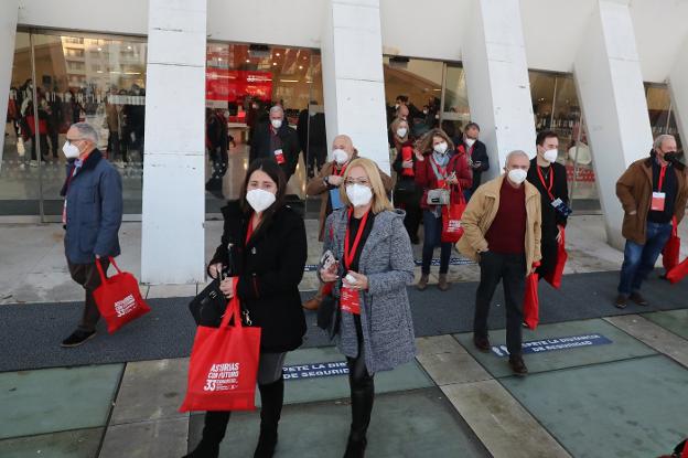 Adrián Barbón, contagiado con la variante ómicron