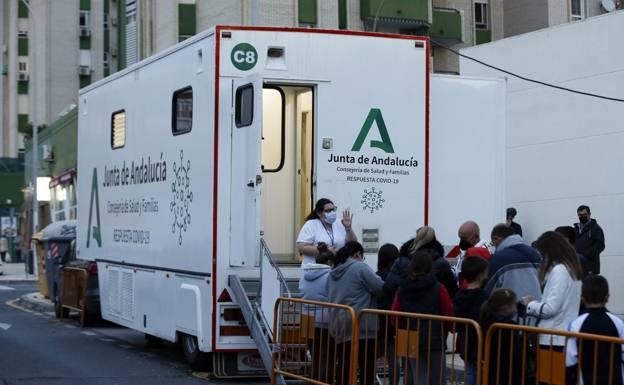 Un juez autoriza vacunar a una menor ante el desacuerdo de los padres