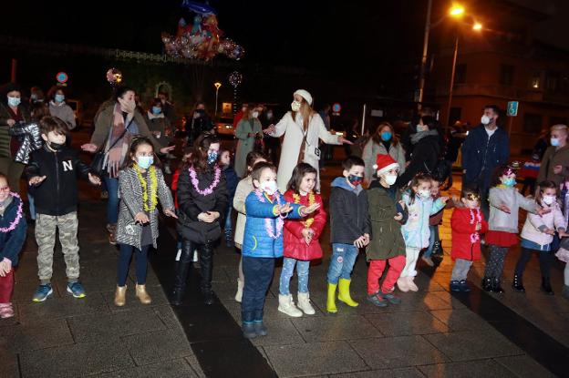 La Nochevieja se adelanta en Mieres para los niños